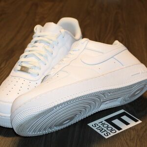 Nike Air Force 1 ‘07 Triple White Mens Size 11 Sneakers